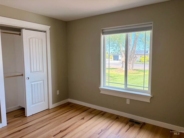 2493 East 3769 North, Twin Falls, ID 83301