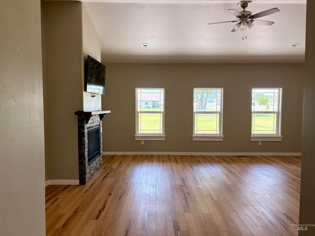 2493 East 3769 North, Twin Falls, ID 83301