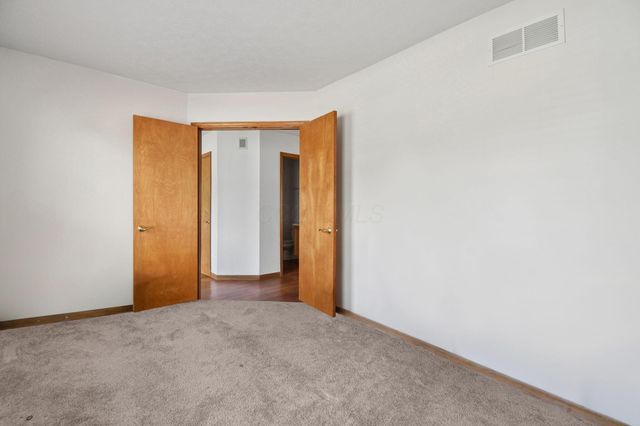 523 Winnard Drive, Columbus, OH 43213