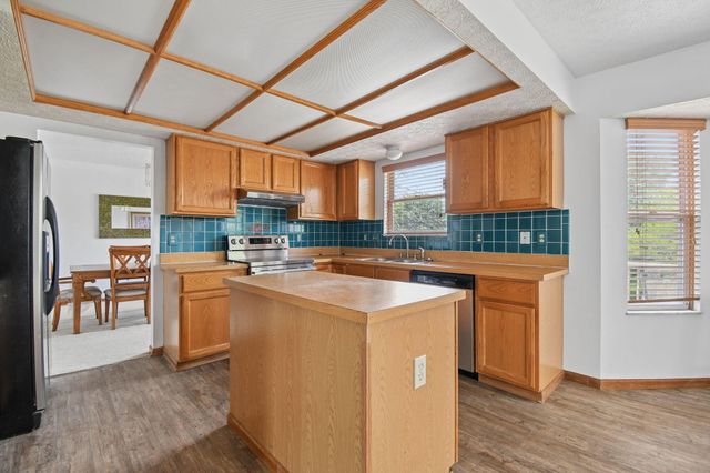 523 Winnard Drive, Columbus, OH 43213