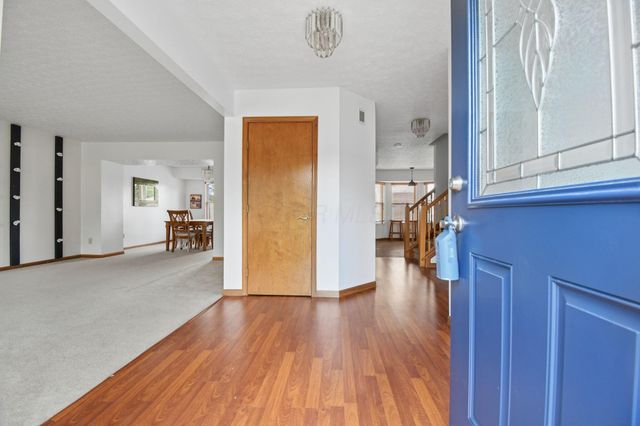 523 Winnard Drive, Columbus, OH 43213