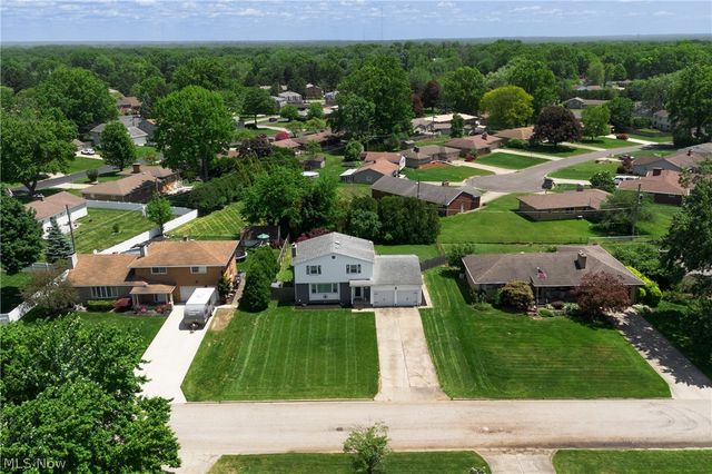 2493 Birchwood Drive, Austintown, OH 44515