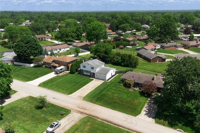 2493 Birchwood Drive, Austintown, OH 44515