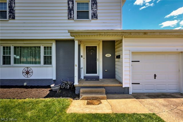 2493 Birchwood Drive, Austintown, OH 44515
