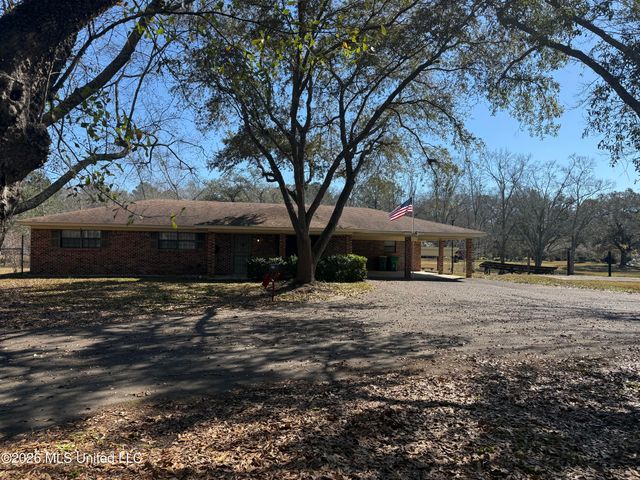 9504 Kimberly Circle, Moss Point, MS 39562