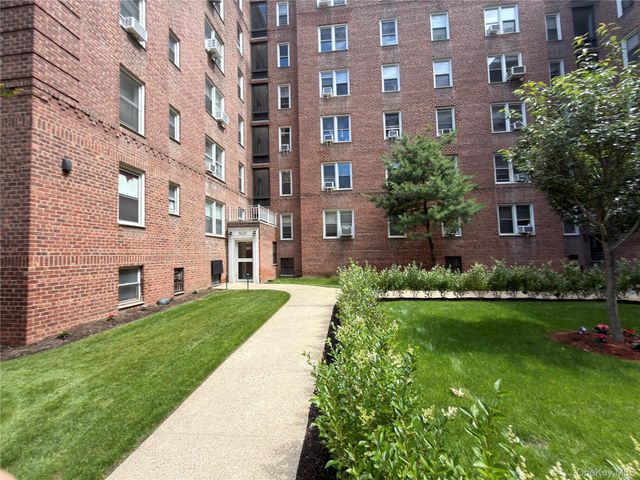 5620 Netherland Avenue 3E, Bronx, NY 10471