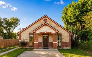 225 Palmyra Street, Houston, TX 77022