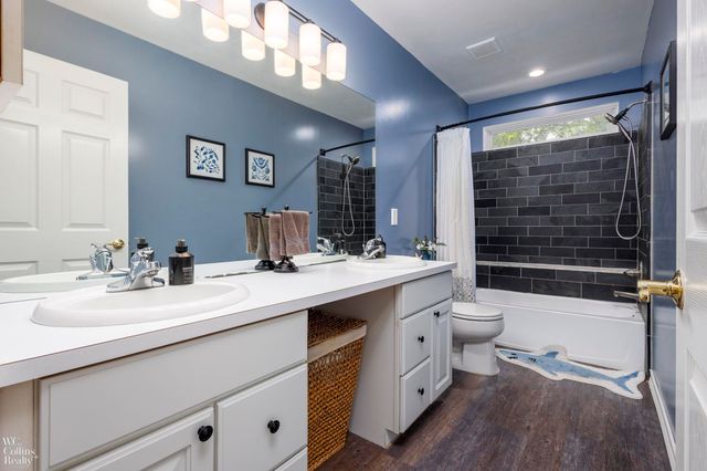 3130 Hidden Timber Drive, Lake Orion, MI 48359