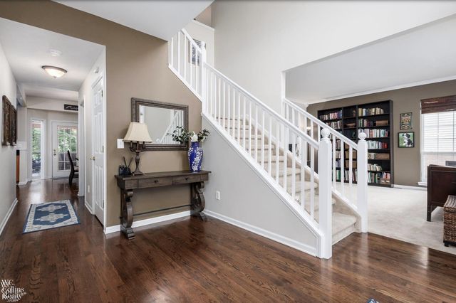 3130 Hidden Timber Drive, Lake Orion, MI 48359