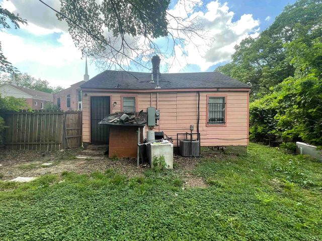 832 MAYWOOD ST, Memphis, TN 38114