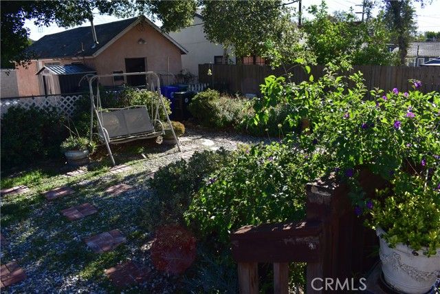 562 N 1st Avenue, Upland, CA 91786