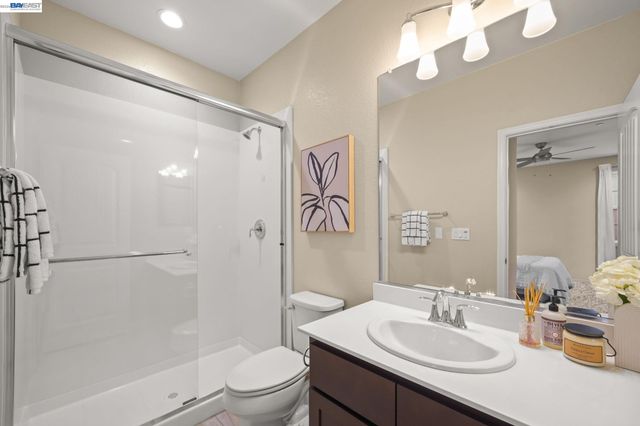 2703 Tribune Ave, Hayward, CA 94542