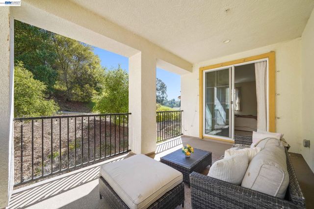 2703 Tribune Ave, Hayward, CA 94542