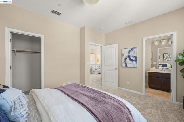 2703 Tribune Ave, Hayward, CA 94542