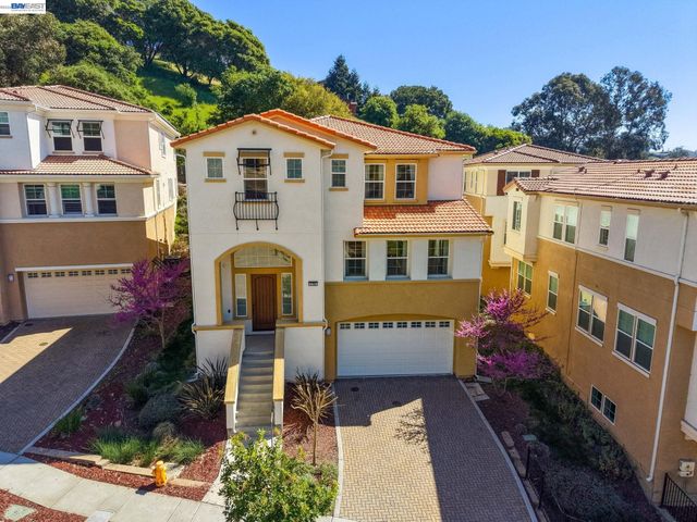 2703 Tribune Ave, Hayward, CA 94542