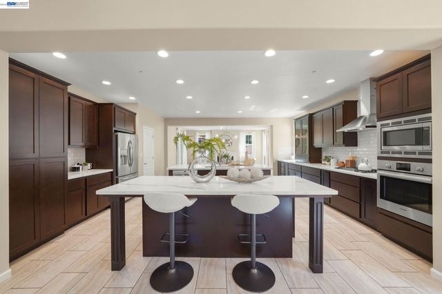 2703 Tribune Ave, Hayward, CA 94542