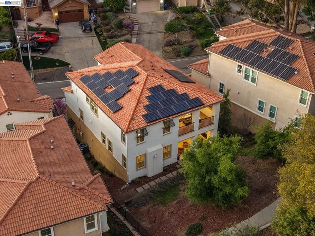 2703 Tribune Ave, Hayward, CA 94542