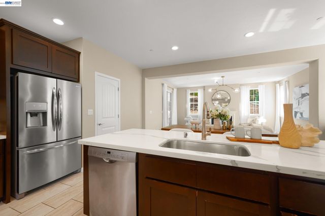 2703 Tribune Ave, Hayward, CA 94542