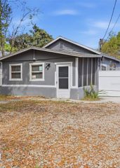 920 E ANNIE STREET, Tampa, FL 33612