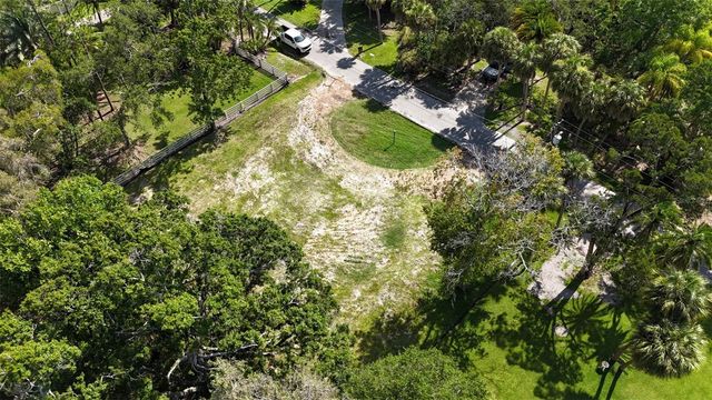 5711 RIVER TERRACE, Tampa, FL 33604