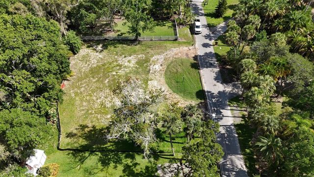 5711 RIVER TERRACE, Tampa, FL 33604