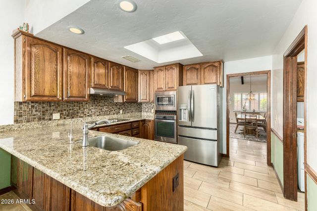 537 E HACKAMORE Street, Mesa, AZ 85203