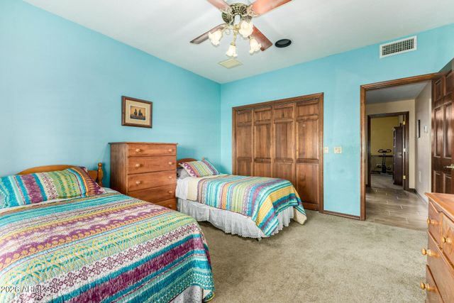 537 E HACKAMORE Street, Mesa, AZ 85203