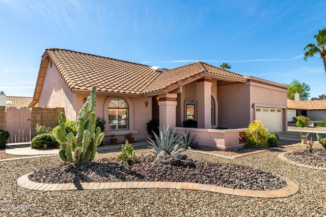 537 E HACKAMORE Street, Mesa, AZ 85203