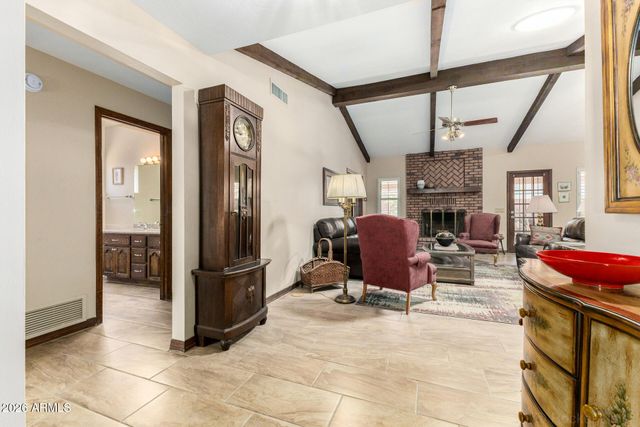 537 E HACKAMORE Street, Mesa, AZ 85203