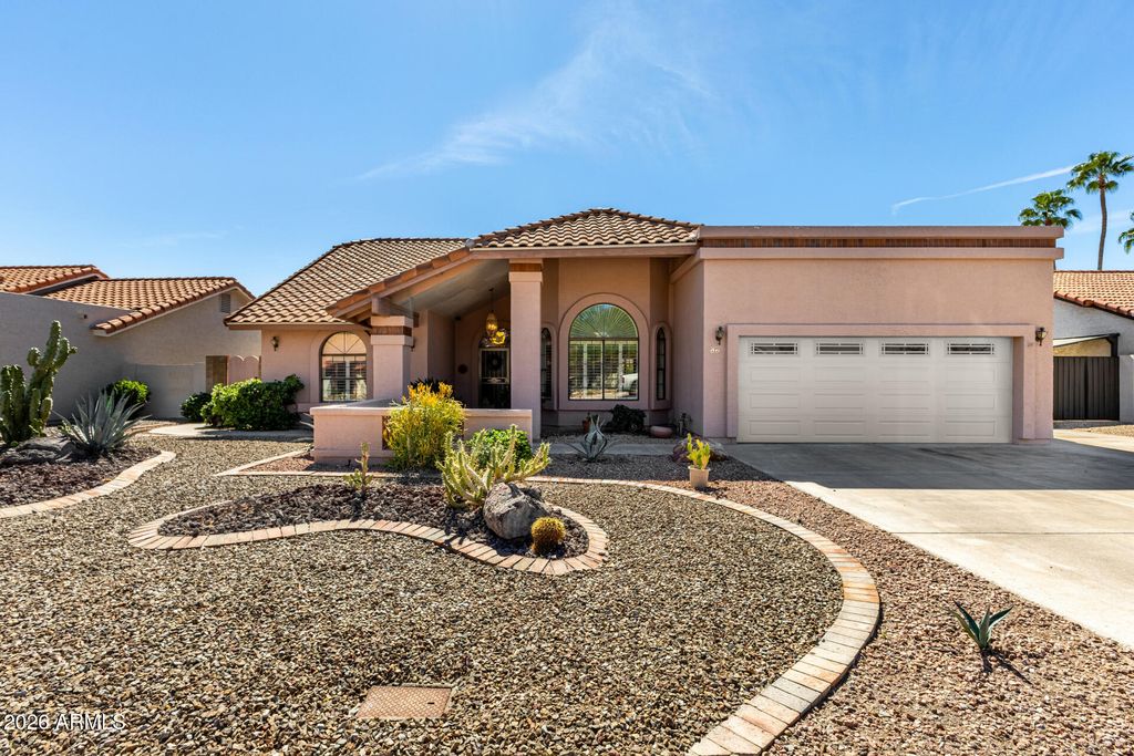 537 E HACKAMORE Street, Mesa, AZ 85203