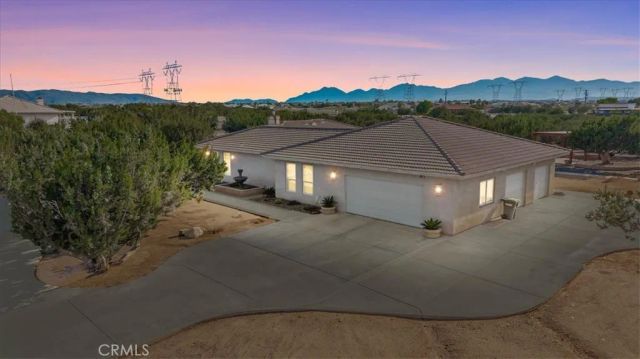 6976 Cataba, Oak Hills, CA 92344