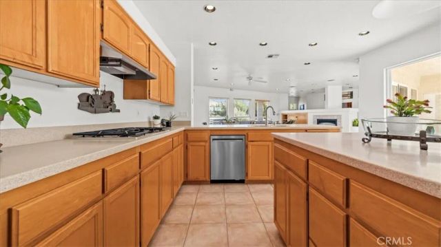 6976 Cataba, Oak Hills, CA 92344