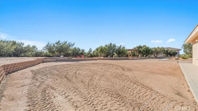 6976 Cataba, Oak Hills, CA 92344