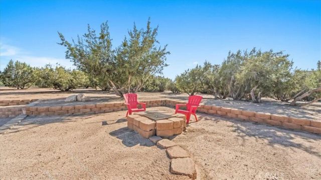 6976 Cataba, Oak Hills, CA 92344