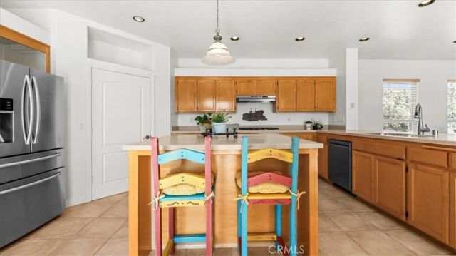 6976 Cataba, Oak Hills, CA 92344