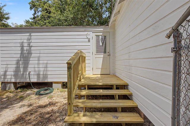 632 University Avenue, Huntsville, TX 77320