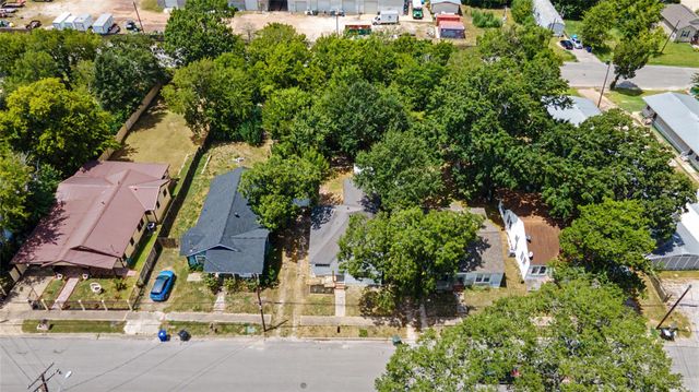 632 University Avenue, Huntsville, TX 77320