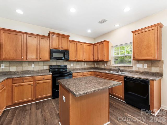 6507 Hermsley Road, Charlotte, NC 28278