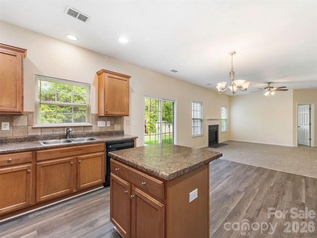6507 Hermsley Road, Charlotte, NC 28278