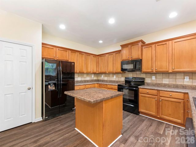 6507 Hermsley Road, Charlotte, NC 28278