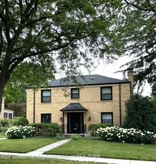930 Roxburgh Avenue, East Lansing, MI 48823