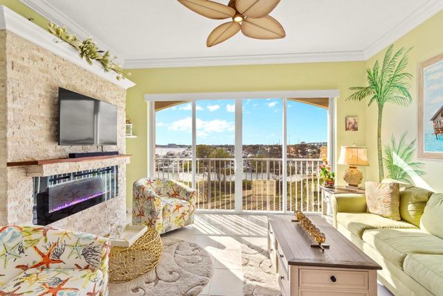 33 Harbour Isle Drive W 306, Fort Pierce, FL 34949