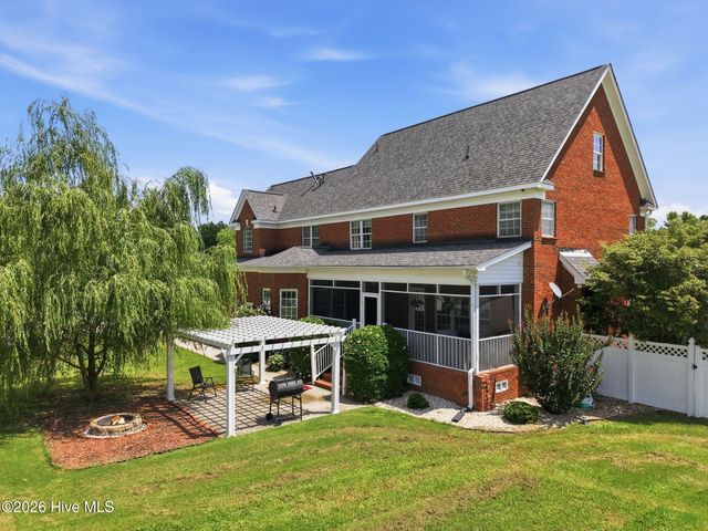 196 Richard Lee Drive, Greenville, NC 27858