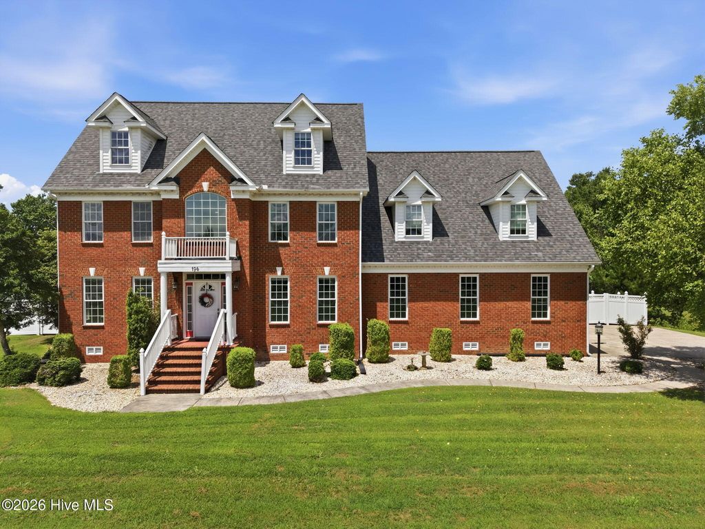 196 Richard Lee Drive, Greenville, NC 27858