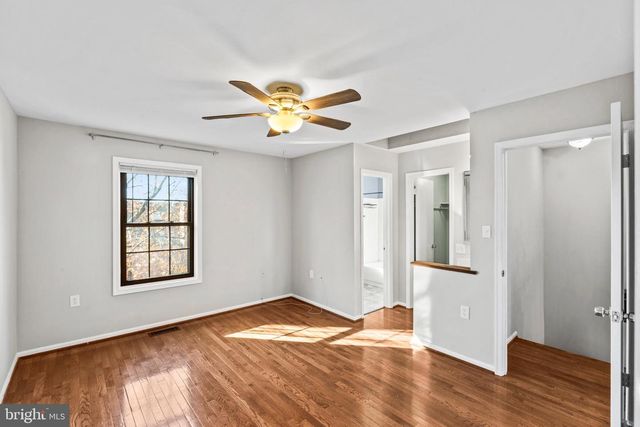 5416 WYCKLOW CT, Alexandria, VA 22304