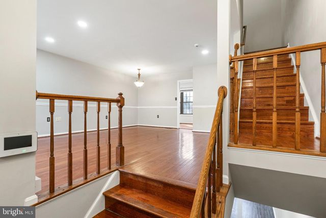 5416 WYCKLOW CT, Alexandria, VA 22304