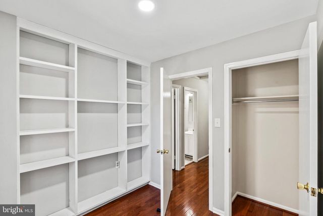 5416 WYCKLOW CT, Alexandria, VA 22304