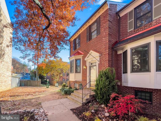 5416 WYCKLOW CT, Alexandria, VA 22304