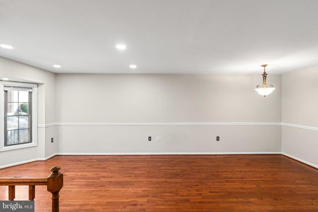 5416 WYCKLOW CT, Alexandria, VA 22304