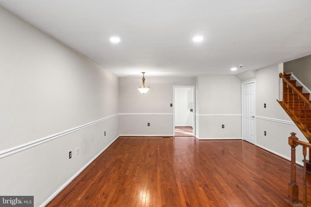 5416 WYCKLOW CT, Alexandria, VA 22304